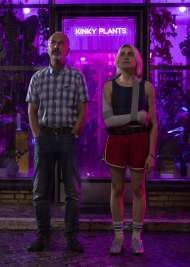 Filmwelt Verleihagentur: Sommer auf Asphalt - Kino - Les (Mala Emde) und ihr Vater Bert (Christoph Maria Herbst)